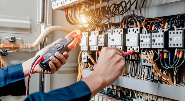 Professional Electrician in MA